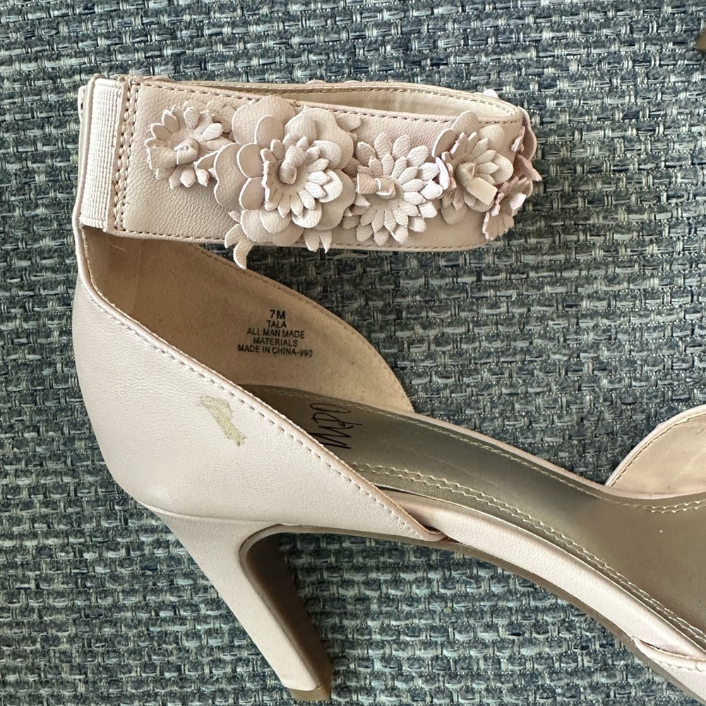 5/$25 🌟 🌸 Impo Blush Floral Heels – Women’s Size 7 - Picture 5 of 6